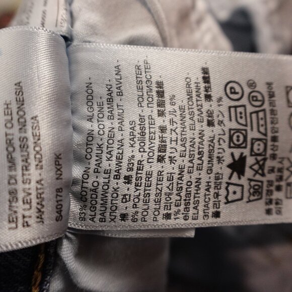 Levi’s Jeans Wedgie Skinny Distressed High-Rise Jean Women’s Size 29 Blue - Picture 14 of 14